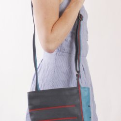 schoudertas leer donkerblauw turquoise cadeau dutch design.jpg